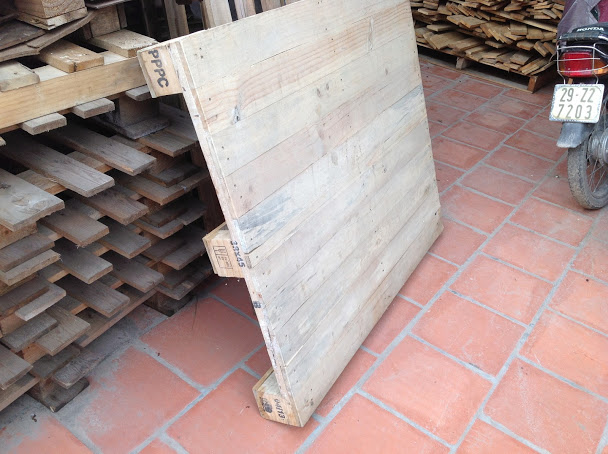 Pallet gỗ cũ 2 hướng nâng