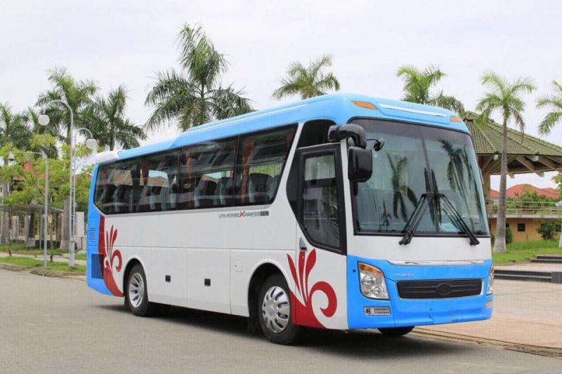 Dịch vụ thuê xe 39 chỗ - Du Lịch Việt - Công Ty Cổ Phần Truyền Thông Du Lịch Việt