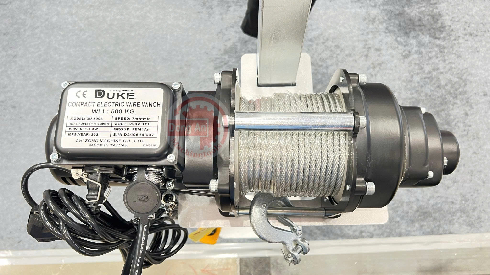 Tời cáp điện dạng thu gọn