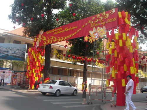 Đèn chiếu sáng nghệ thuật lễ hội - Thiên Minh - Công Ty TNHH Sản Xuất Thương Mại Và Xây Dựng Thiên Minh