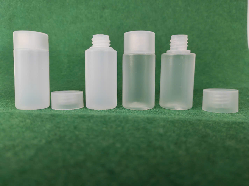 Gia công chai nhựa mỹ phẩm