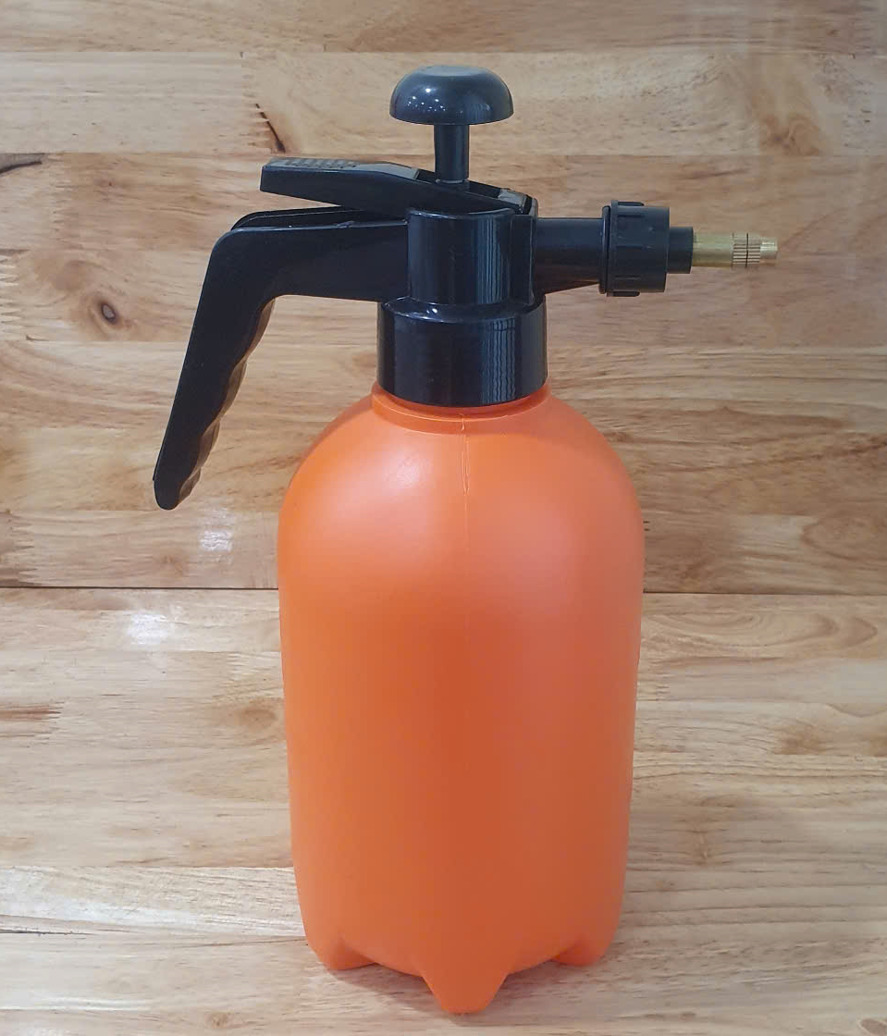 Bình tưới cây áp suất