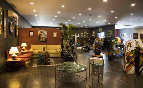 Showroom Hương Nga