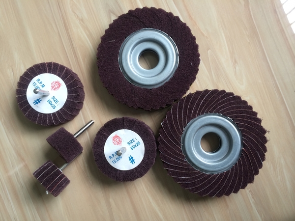 Bánh ráp nỉ loại nhỏ - VINHQUI ABRASIVES CO., LTD - Công Ty TNHH Thương Mại Sản Xuất Vĩnh Quí