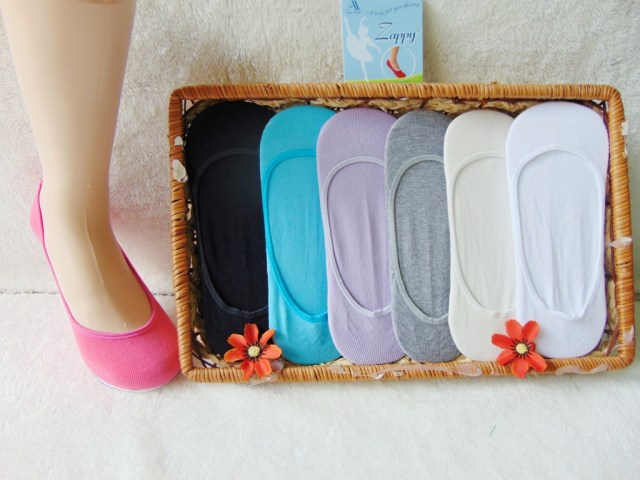 Vớ tuổi teen nữ trơn