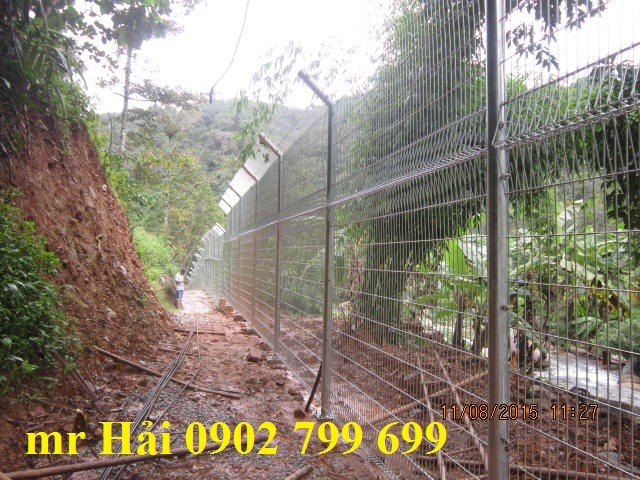 Hàng rào gập tam giác, 2 tầng - Lưới Hàn Thiên Phú - Công Ty Cổ Phần Lưới Hàn Thiên Phú