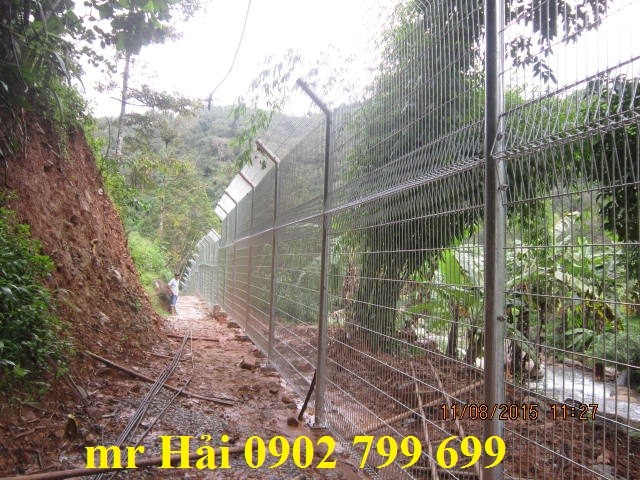 Hàng rào gập tam giác, 2 tầng - Lưới Hàn Thiên Phú - Công Ty Cổ Phần Lưới Hàn Thiên Phú
