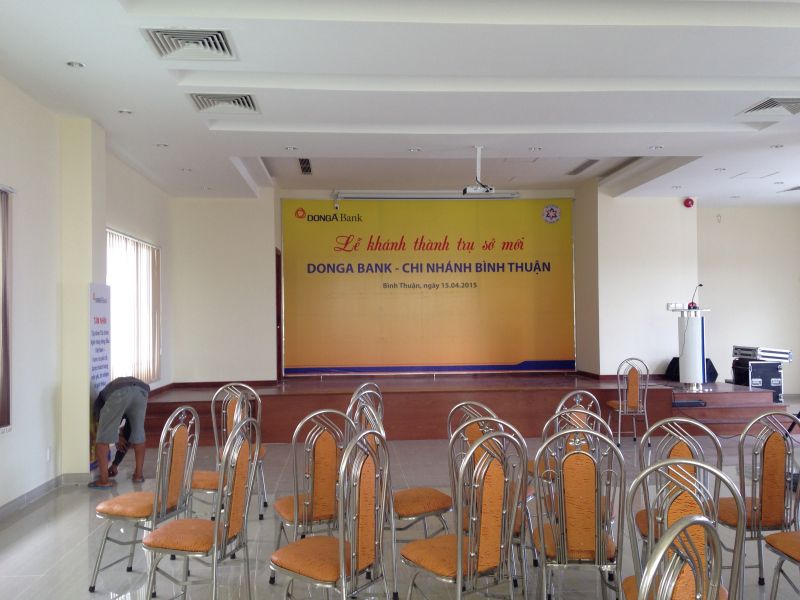Thi công Backdrop quảng cáo