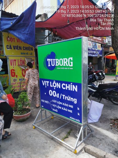 Thi công bảng chân đứng