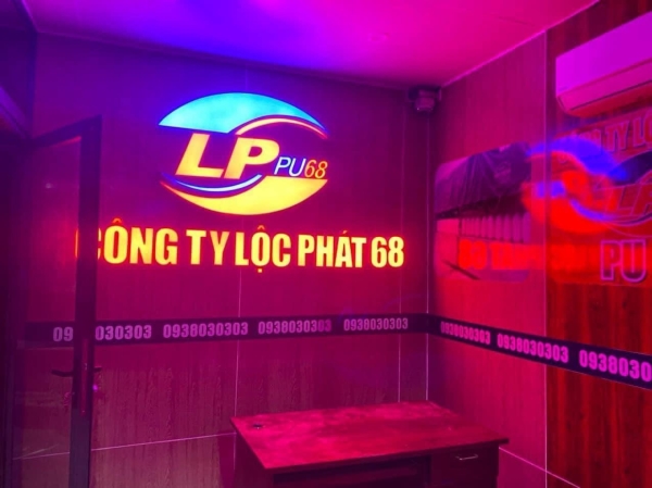 Hình ảnh công ty Sơn Lộc Phát PU68