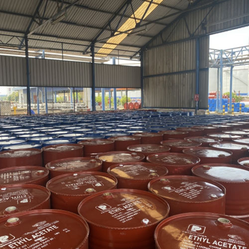 Kho và nguyên vật liệu công ty Sơn Lộc Phát PU68