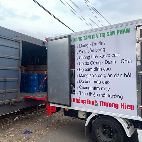 Xe chở hàng, vận chuyển công ty Sơn Lộc Phát PU68