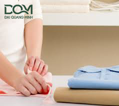 Giặt ủi quần áo