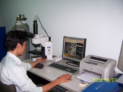 Thiết bị máy soi kim tương