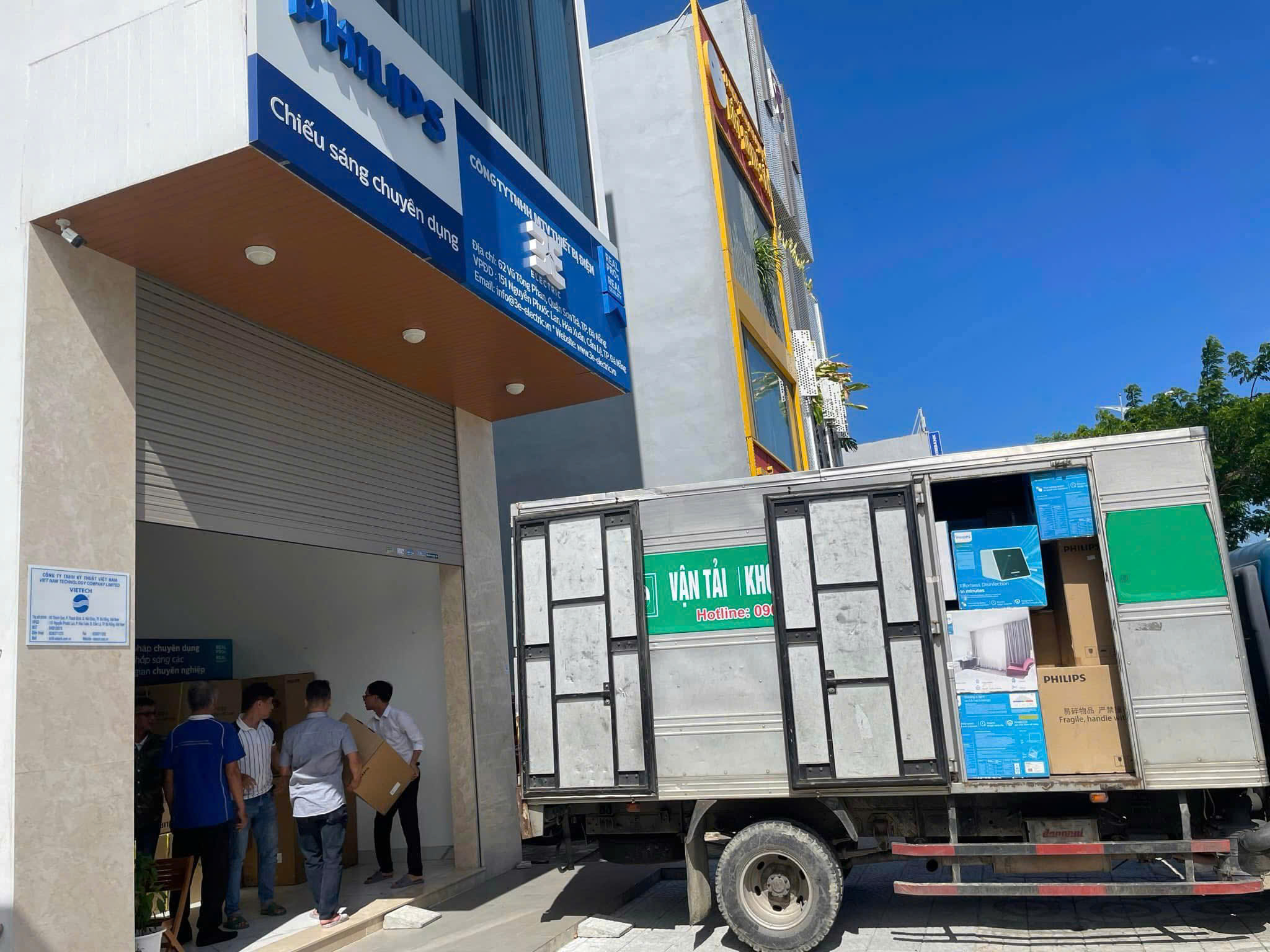 Hình ảnh công ty - Công Ty TNHH Kỹ Thuật Việt Nam