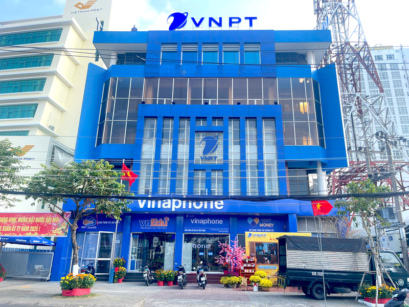 Bảng hiệu chữ có đèn