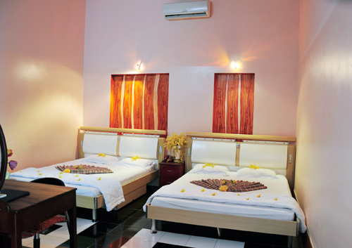 Phòng hai giường đôi - Khách Sạn Nam Phương Hải