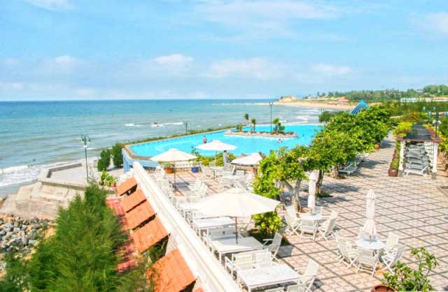 Hồ bơi - Long Hải Beach Resort - Công Ty TNHH TM DV DK Thiên Thanh Long Hải