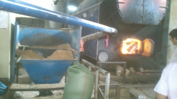 Nồi hơi đốt mùn cưa