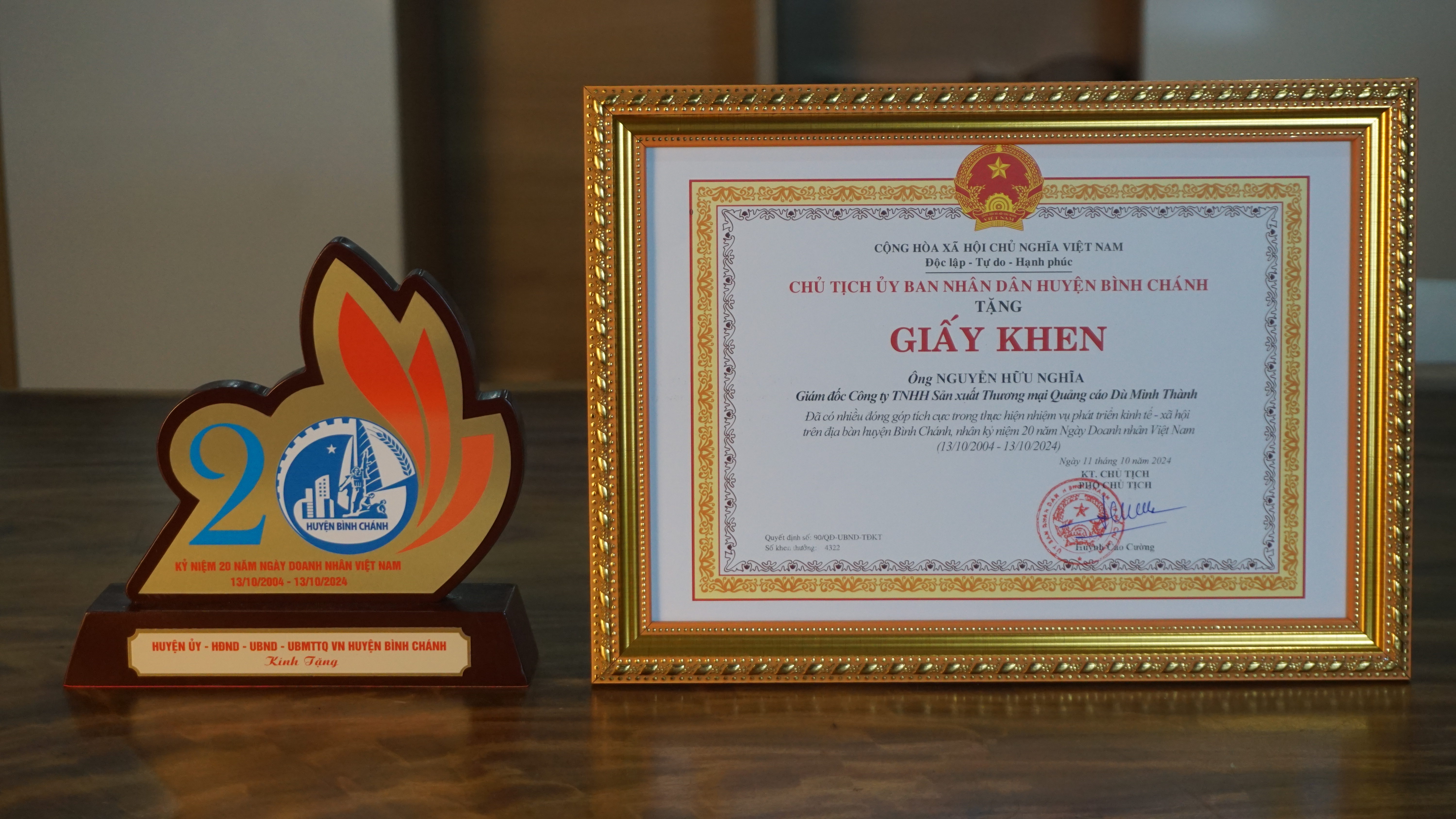 Giấy khen