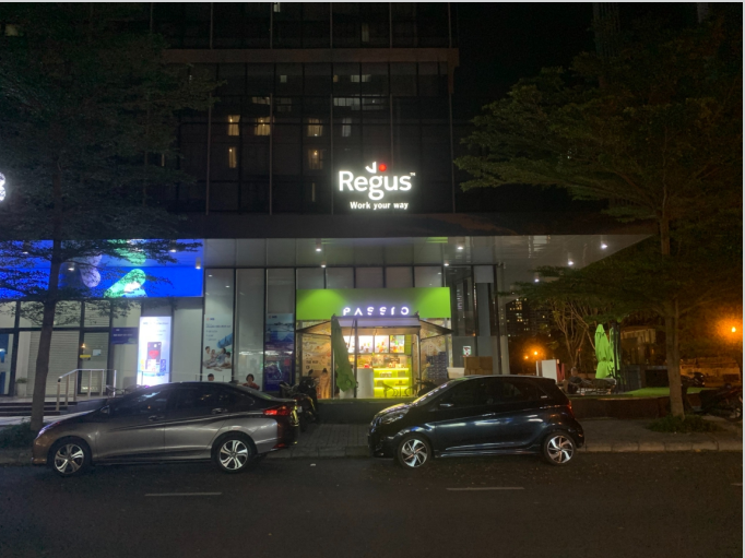 Thi công hệ thống biển hiệu Regus - Quảng Cáo Hồng Phúc - Công Ty TNHH Dịch Vụ Sản Xuất Thương Mại Quảng Cáo Hồng Phúc