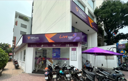 Thi công hệ thống biển hiệu TPBank - Quảng Cáo Hồng Phúc - Công Ty TNHH Dịch Vụ Sản Xuất Thương Mại Quảng Cáo Hồng Phúc