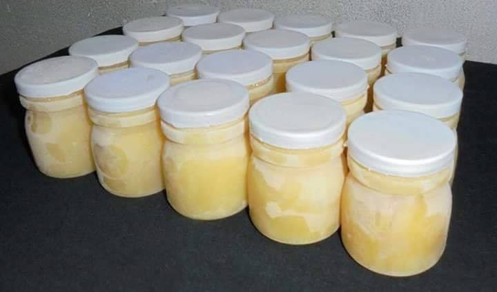 Sữa ong chúa - Mật Ong Đức Huy - Công Ty TNHH Thương Mại Đức Huy