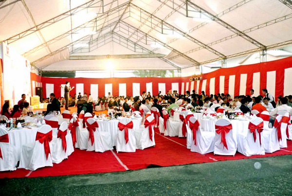 Dịch vụ đặt tiệc cưới tại nhà