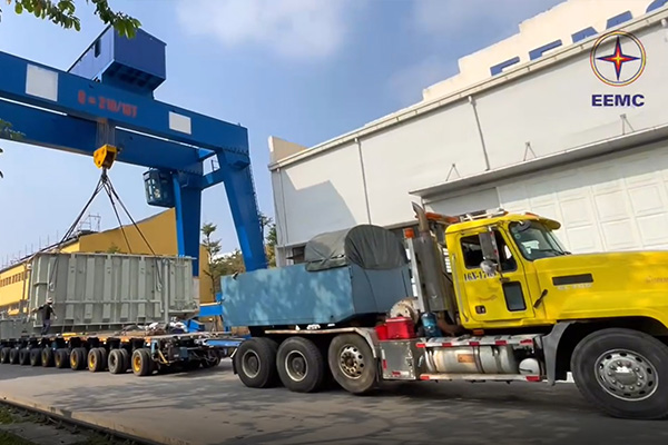 Xe vận chuyển công ty EEMC