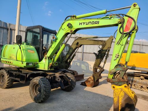 Máy đào Hyundai Robex 555W