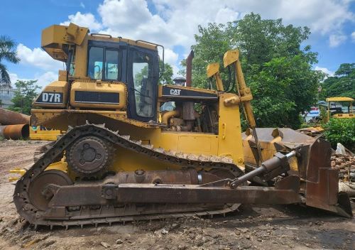 Máy ủi Caterpillar D7R SX2003