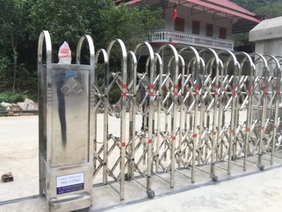 Cổng xếp inox TC2000