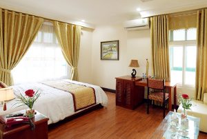 Công Ty TNHH Khách Sạn Du Lịch Dạ Hương