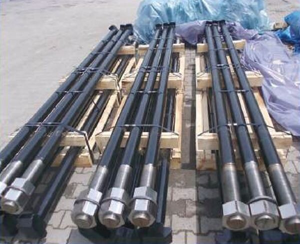 Bulong móng cỡ lớn