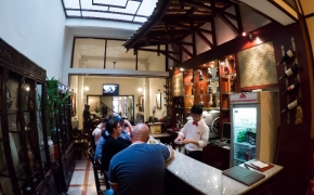 Bar - Hồng Ngọc Hotels - Công Ty TNHH Hồng Ngọc