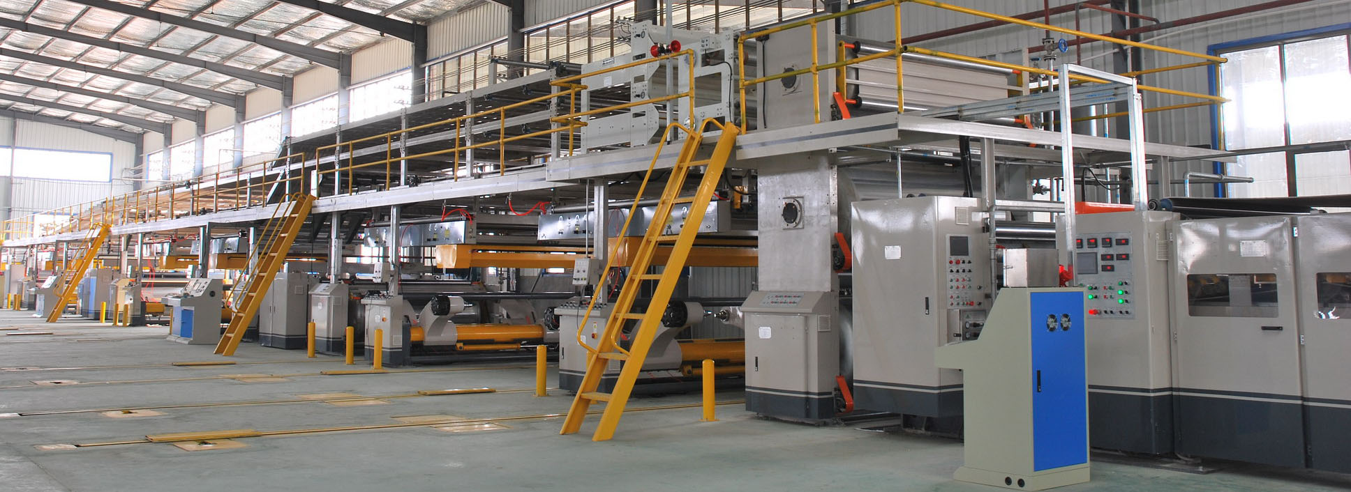 Dây chuyền sóng carton 5 lớp khổ rộng 1800 mm - Công ty bao bì và má phanh Viglacera