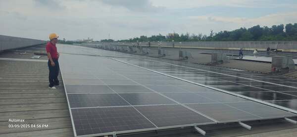 Pin năng lượng mặt trời - Công Ty TNHH Thiết Bị - Tự Động Hóa Thái Bình