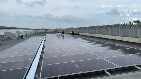 Pin năng lượng mặt trời - Công Ty TNHH Thiết Bị - Tự Động Hóa Thái Bình