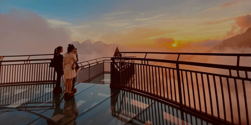Cầu kính rồng mây Sapa