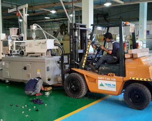 Cho thuê xe nâng, xe cẩu