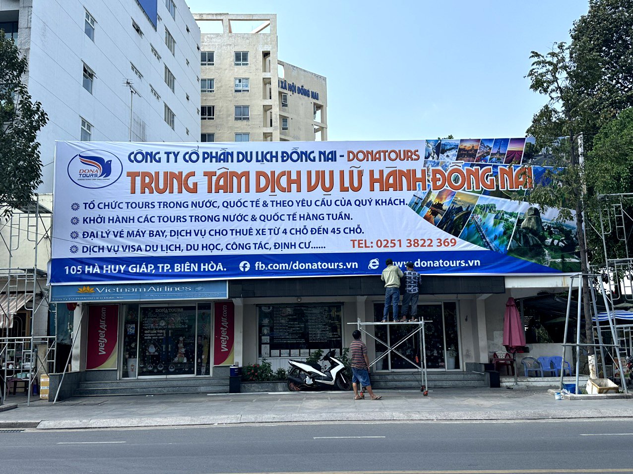 Bảng hiệu quảng cáo