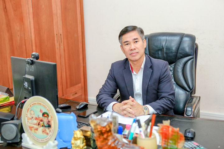 Hình ảnh cán bộ công ty HPCHEM