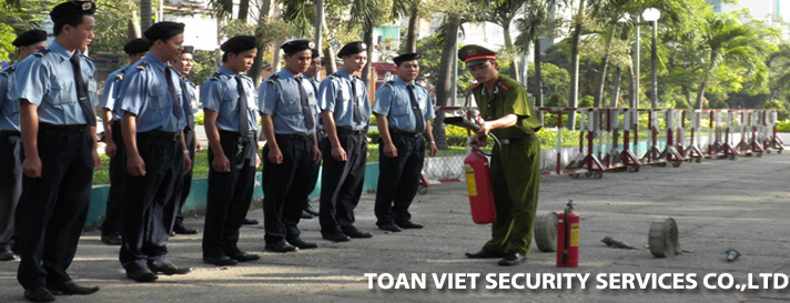 Tập về phòng cháy chữa cháy - Bảo Vệ Toàn Việt - Công Ty TNHH Dịch Vụ Bảo Vệ Toàn Việt