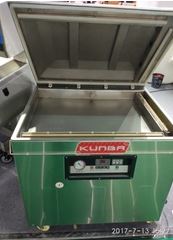 Máy đóng gói hút chân không