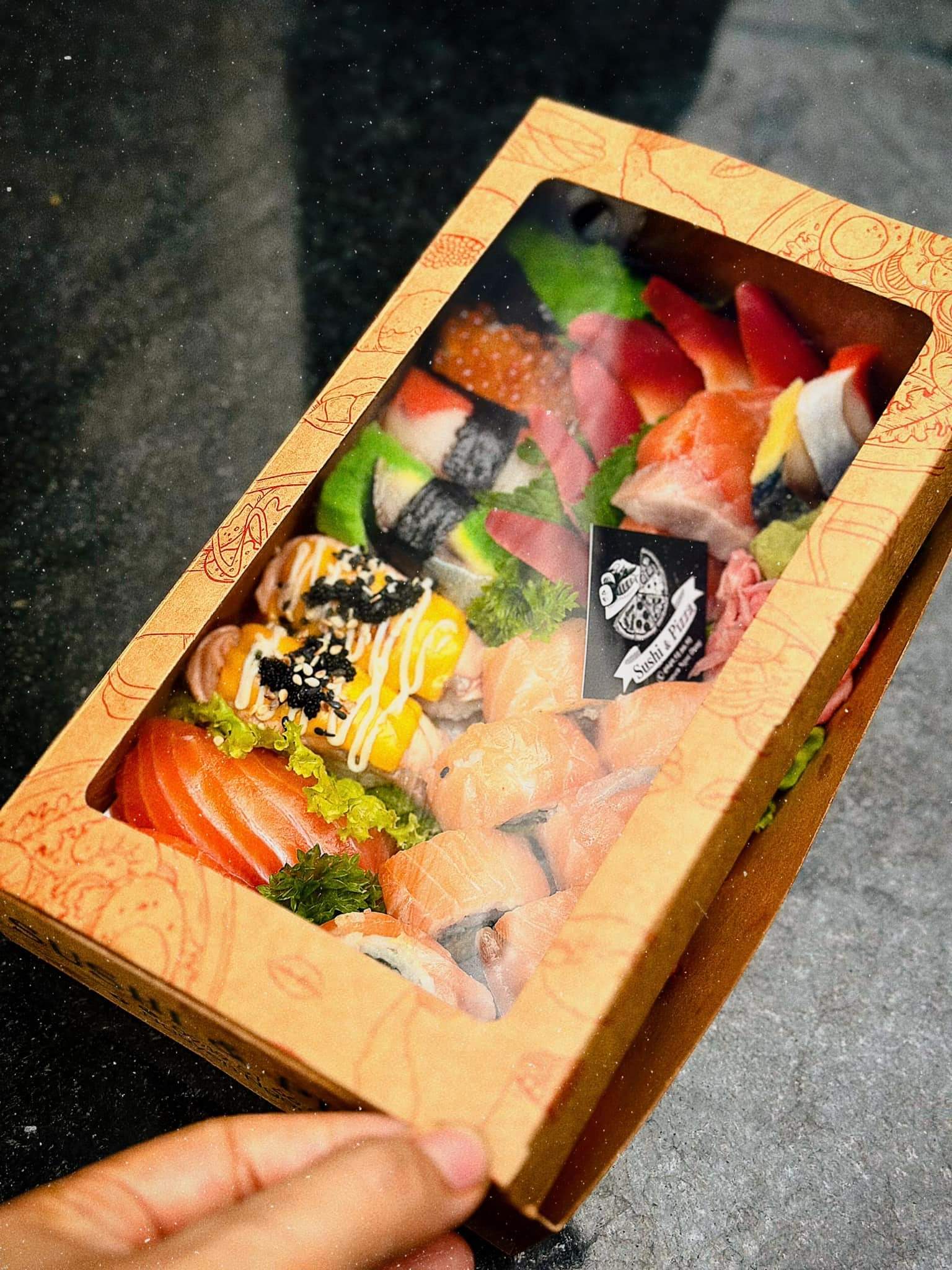Hộp đựng Sushi