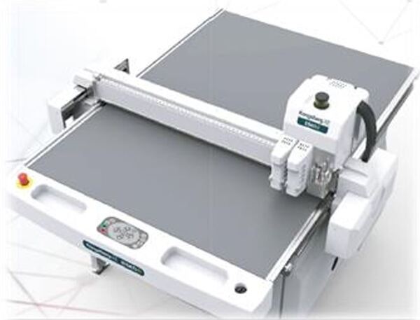 Máy cắt và tạo nếp kỹ thuật số không cần làm khuôn - In Số 7 - Công Ty Cổ Phần In Số 7