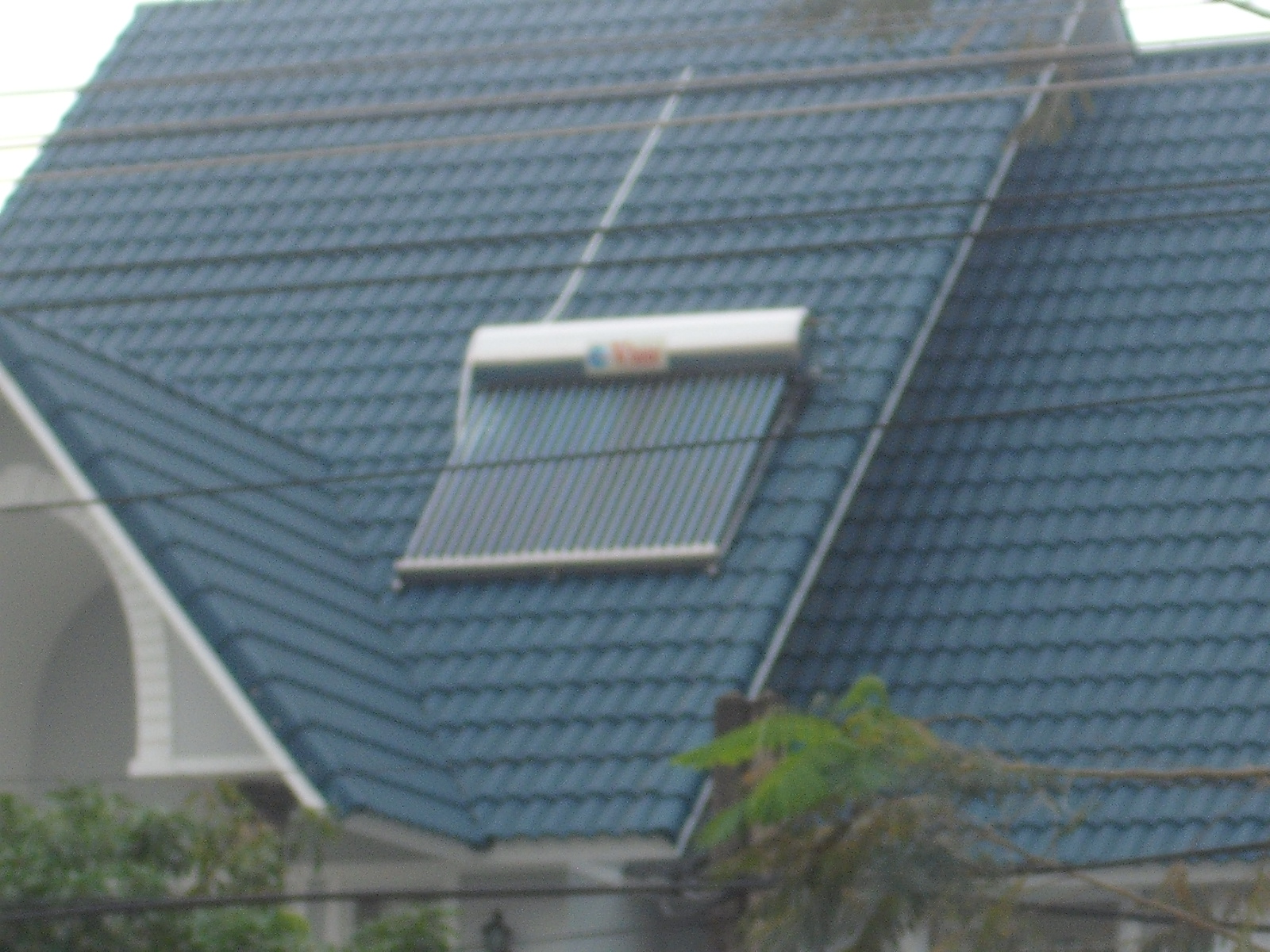Máy nước nóng năng lượng mặt trời - Công Ty TNHH Năng Lượng Việt