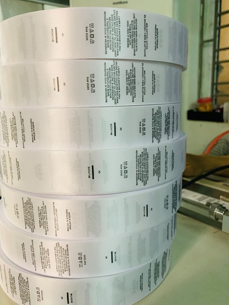 Nhãn mác thực tế