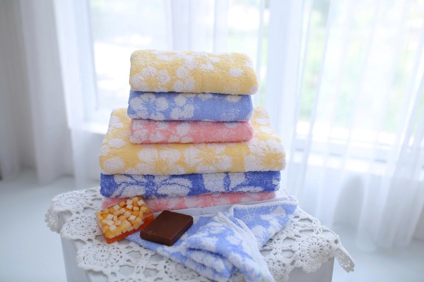 Khăn bông - Công Ty Cổ Phần Dệt May Đông Phong