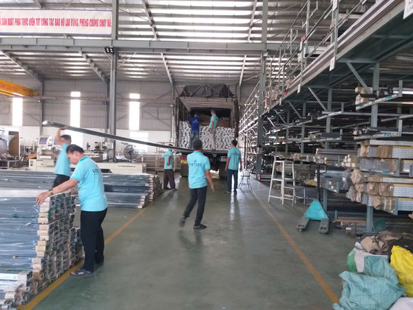 Nhà xưởng Việt - Séc